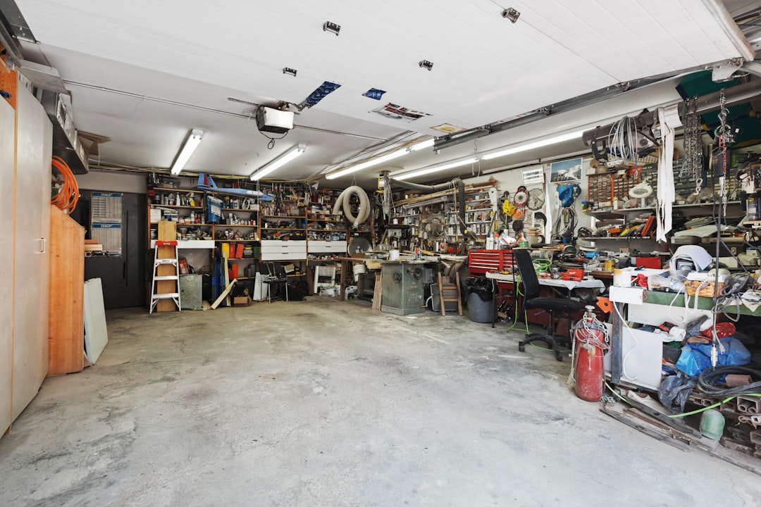 Garage i Uppsala län - hitta din drömplats nu illustration